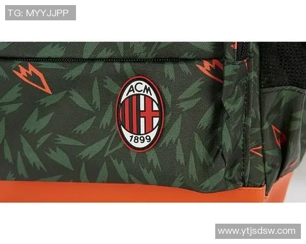 围绕足球球星定制包设计展现运动与时尚结合的新潮魅力