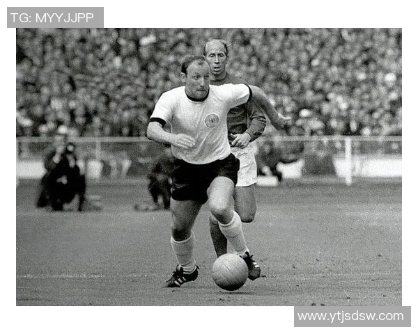 足球场上最具争议与挑衅性的球员究竟是谁他为何总是让人又爱又恨 足球场上最具争议与挑衅性的球员究竟是谁他为何总是让人又爱又恨